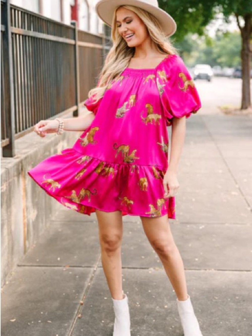 NWT Entro Hot Pink Puff Sleeve Tiered Mini Dress with Gold Horse Print